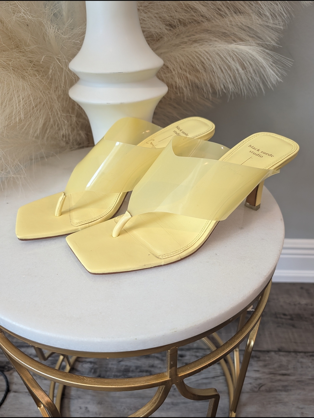Yellow Black Suede Studio Square-Toe Thong Kitten Heel Sandals Size 38